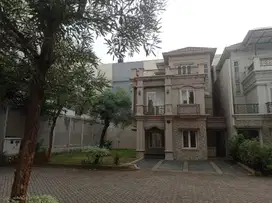 Di Jual Brand New House Alam sutera