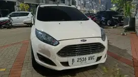 FORD FIESTA 2014 PUTIH RAWATAN CILEDUG 1.5TREND AT