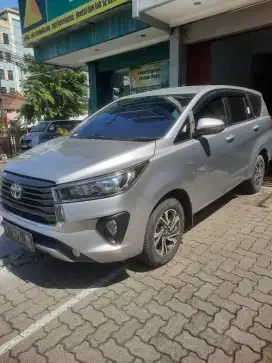 Innova G Manual Bensin 2021 Silver