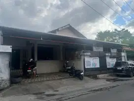 Dijual Rumah dan Tempat Usaha included (BENGKEL Motor)