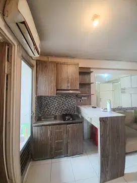 Sewa apartemen EMERALD gading nias 2bedrooms full furnished lt 22