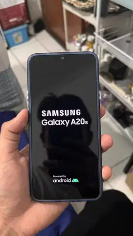 SAMSUNG A20S Like New