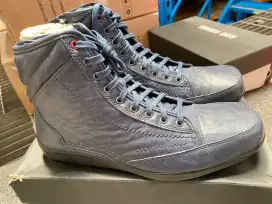 Sepatu gino mariani
