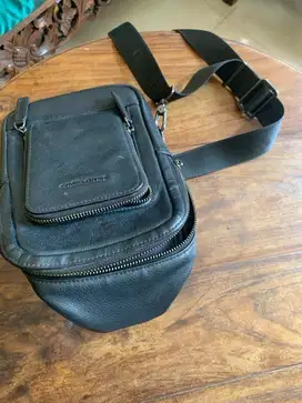 Tas selempang Hush Puppies ori