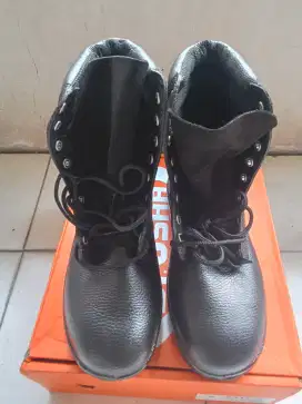 Sepatu safety Dr Osha 2311