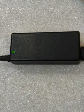 AdaptorLaptop DELL Original Colokan Jarum 19.5V 65W Lampu Warna Kuning