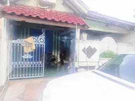 Dijual Rumah Siap Huni. Terawat. Dekat UPN. Dekat Raya Merr. Etc