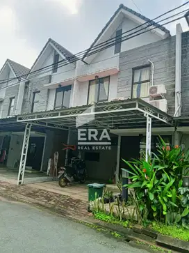 Dijual Rumah 2 Lantai Full Furnished di Galuh Mas Karawang