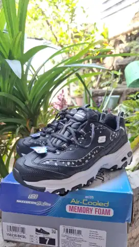 Skechers D'lites Women's