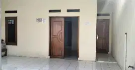 Disewakan rumah di dasana indah blok SH
