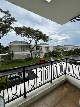 Rumah Hook Living Room Ada 2 Kamar Tidur Gede Ada 2 di Gading Serpong