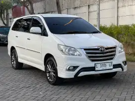 Kijang innova V bensin matic
