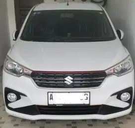 Dijual Cepat Mobil Ertiga GX AT