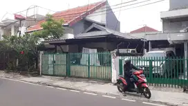 DI JUAL RUMAH DI PINGGIR JALAN AJB PEMENANG LELANG Di GAMBIR JAKPUS