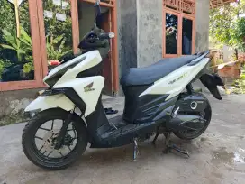 Vario 125 Tahun 2015 Warna Putih
