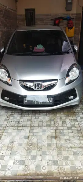 Jual cepat honda brio satya 2015