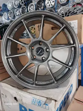 Wedssport tc105x R18x8,5 pcd 5x114,3 ET 40 4pcs
