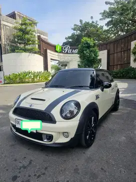 Morris minicooper  S1.6 AT 2013