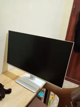 Monitor Komputer MSI