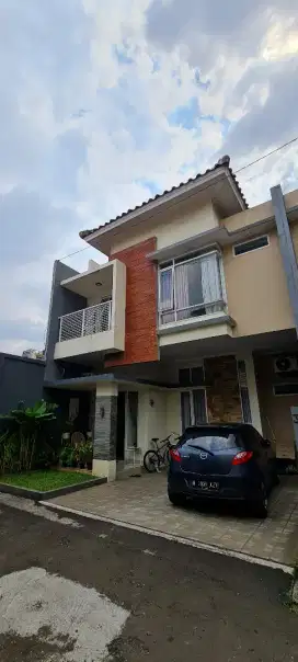 Rumah di Jaksel 2,5M!