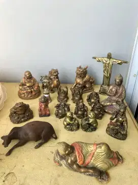 Miniatur patung impor