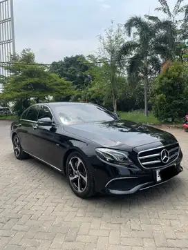 E300 2019 hitam