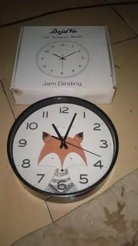 Jam dinding baru
