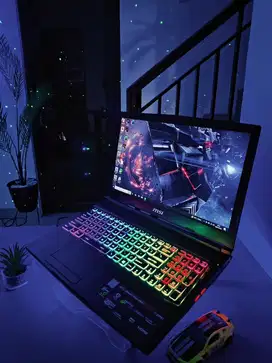 Laptop MSI RAIDER Pro GE63 intel core i7
