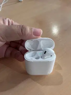 Airpods Iphone sebelah aja