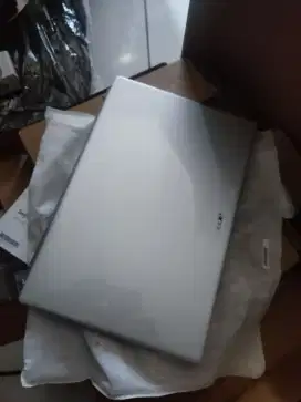 ACER SWIFT GO SFG 14 AMD RYZEN 7 7730U