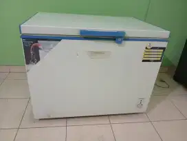 Freezer Changhong Type CBD-305
