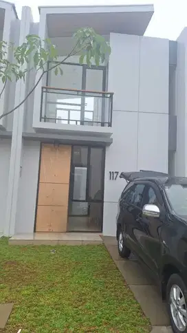 Disewakan  Rumah 2 Lantai di Cendana Essence West Lippo Karawaci