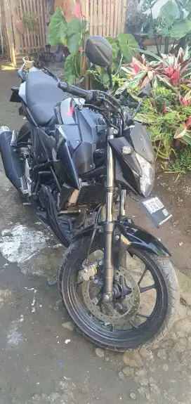 HONDA CB150R V2 MULUS