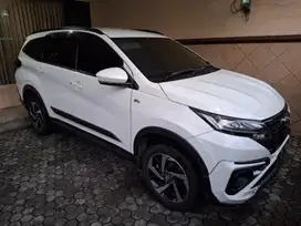 TOYOTA RUSH GR MT 2021 PAKAI 2022,TG 1,ISTIMEWA,PLAT L,NEGO SAMPE DEAL