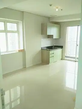MURAH ! disewakan 2 Bed Apartemen Madison Park unFurnished