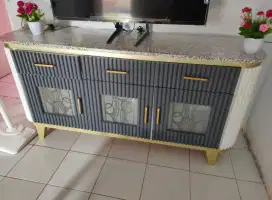 Dijual Buffet TV Cantik Minimalis