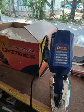 Jual mesin potong kain mrek okta ful masih bagus