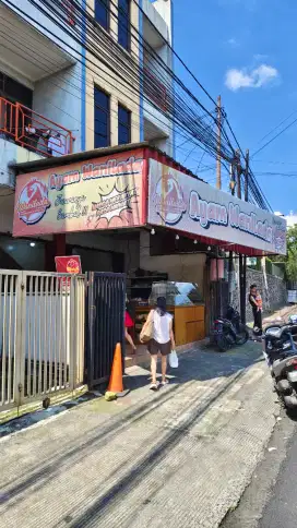 Lowongan kerja dirumah makan ayam wanilada