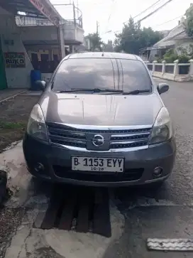 Dijual Grand livina matic thn 2010, type ultimate