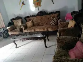 Kursi Bekas Ruang Tamu