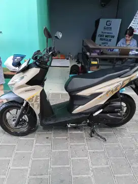 Jual cepat Honda Beat Street 2024