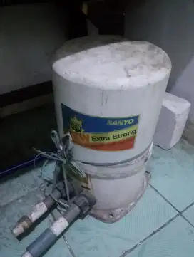 Mesin pompa merk Sanyo 125w siap pakai