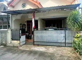 Dijual sangat murah rumah di pondok gede