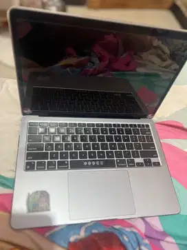 MACBOOK SILVER M1 2020