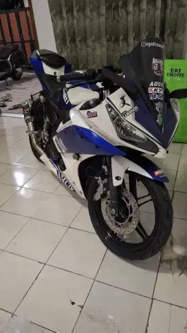 R15 v 2 th 2014 dijual