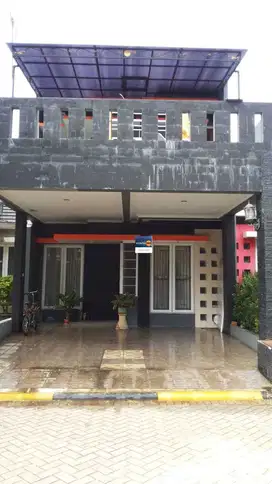 DIJUAL RUMAH 2 LANTAI SIAP HUNI DI CLUSTER FAVORIT CIBUBUR COUNTRY