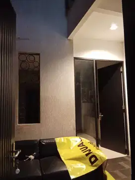RUMAH CANTIK DI BSD PROVENCE 2 LANTAI SIAP HUNI LOKASI BAGUS