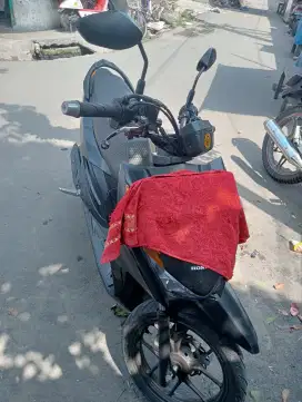 Honda beat street
