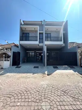 Rumah Nirwana Eksekutif Favorit, Baru Gress Minimalis 2 Lantai
