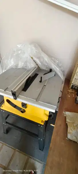 Di jual mesin table saw stanley 1801 10 Inchi